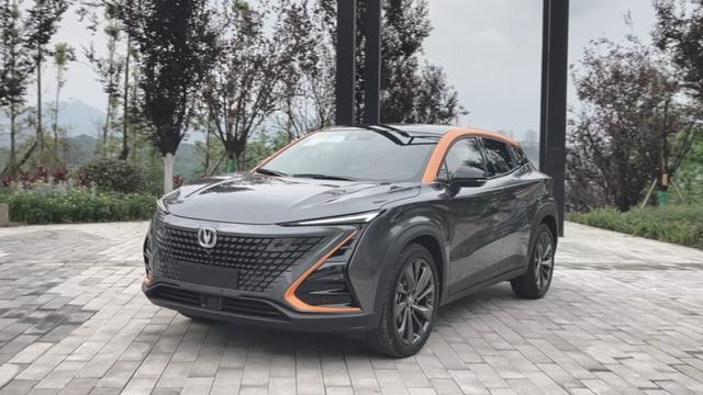 长安|别被外观蒙蔽了双眼,有几个问题让我很纠结丨深度试驾长安UNI-T