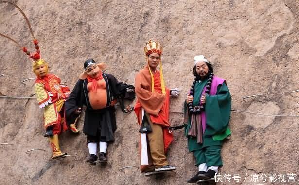 边上|新婚夫妇悬崖边上拍婚纱照，众人看了之后吸了一口凉气