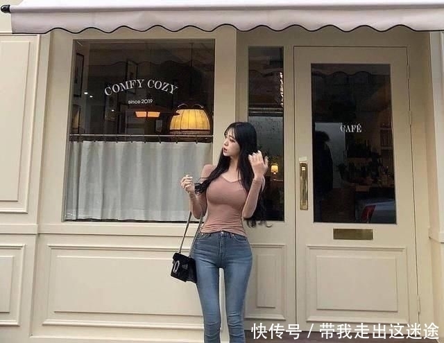 时尚|小姐姐牛仔裤时髦得体,魅力无限,轻松穿出窈窕身姿!