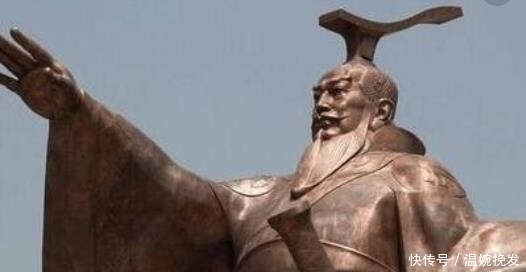 大臣|康熙在孔子墓前不下跪,大臣遮住墓碑上一字,康熙见状立即下跪