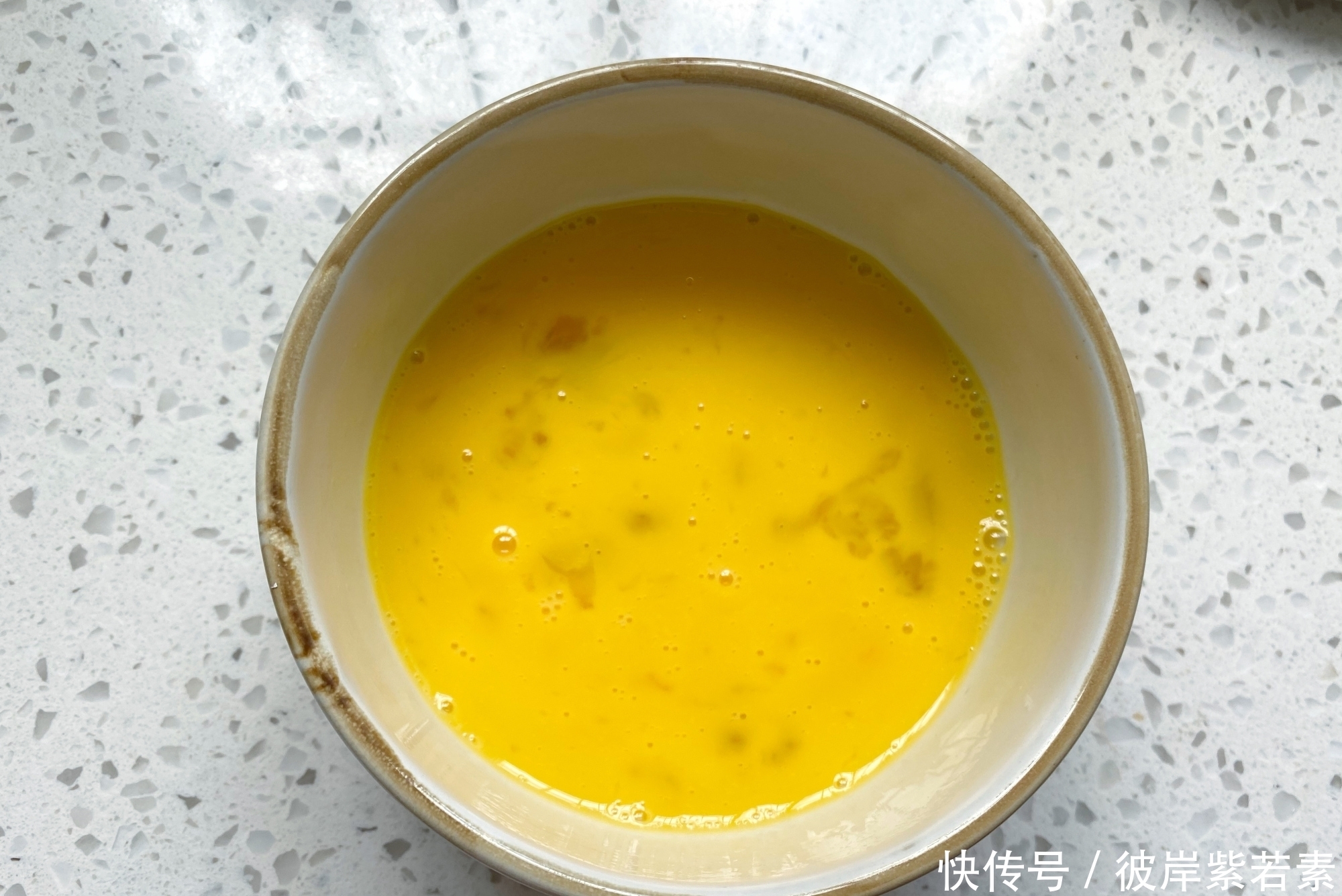 做法|做酱油炒饭时,酱油不要直接加,教你正确做法,粒粒分明又入味