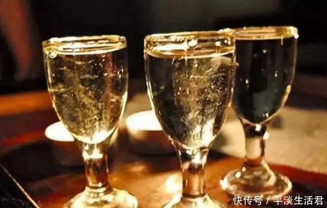 以说|酒精酒也是粮食酿造的,为啥受大众的排斥呢看完或许对你有帮助