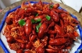 大叔|大叔街边卖“海鲜”,60元一斤,以为是龙虾,看清后我包下5斤