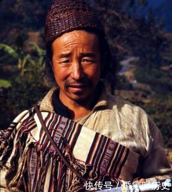  锡金国王|被印度吞并前的锡金王国：王后很漂亮，图9国王被迫签署亡国协议