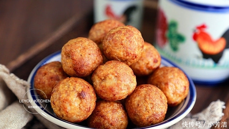  花样|小米的花样吃法，不加一滴油，做成肉丸子，外焦里嫩，上桌就抢光