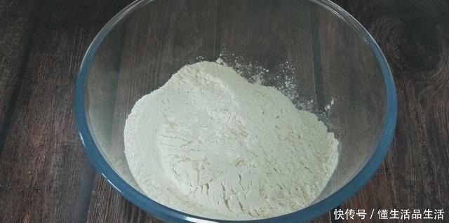 红糖发糕|发糕最简单做法,手不沾面,掌握2个关键点,蓬松暄软,不塌不缩