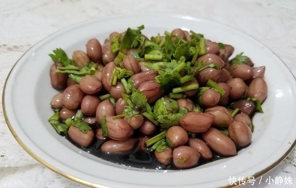 不用|花生不用炸不用煮,这样做简单又美味,每周吃几次,清热又降火