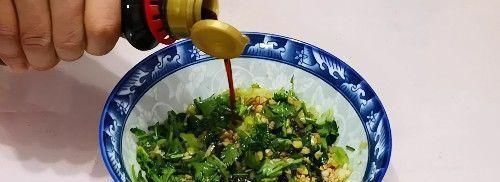 美味|萝卜丝更好吃的做法,打上2个鸡蛋蒸一蒸,百吃不厌