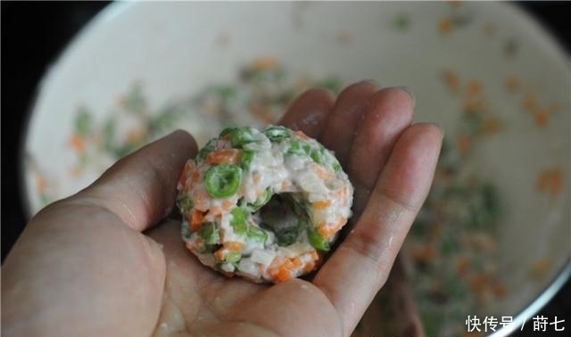 吃蔬菜|大家都蒸馒头,我却最爱此物,不用发酵不揉面,清爽香糯吃不厌!