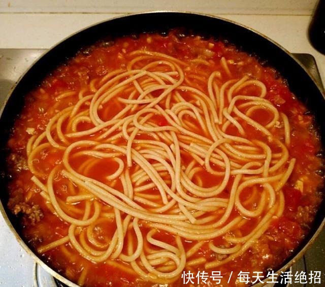 番茄|番茄肉酱意大利面,汁香浓郁口感丰富,比西餐厅还好吃