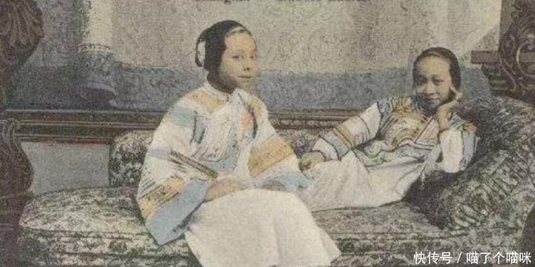 青楼女子|晚清老照片窈窕美丽的青楼女子，脚踏两只船的湖边渔民！