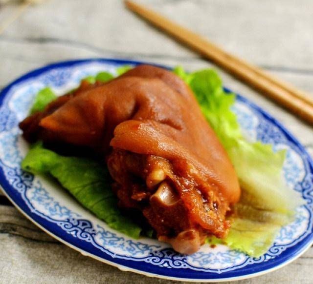 芳香|这是一个美味的卤猪蹄配方,芳香油腻,营养又美味
