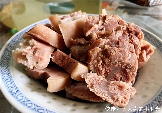 老婆|婚后陪老婆回娘家,丈母娘下厨做了一桌菜,上桌后让我进退两难