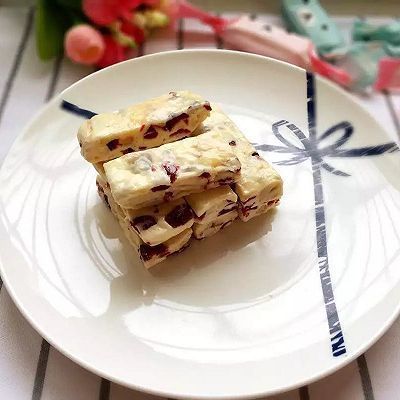 牛轧糖|蔓越莓花生牛轧糖