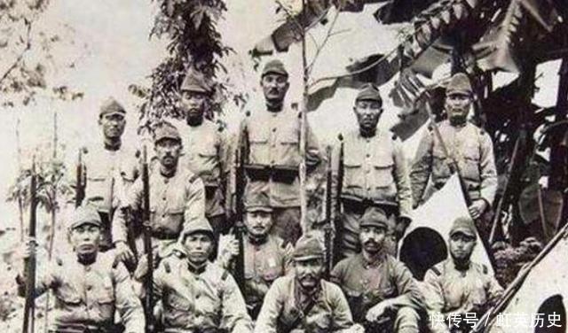 英国|英军层层部署,日本不战而败,900人几无生还,鳄鱼为何先下毒口