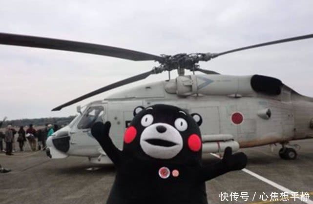 开心|开心一笑:如果你觉得两个人各自玩手机很没意思,不妨交换一下!