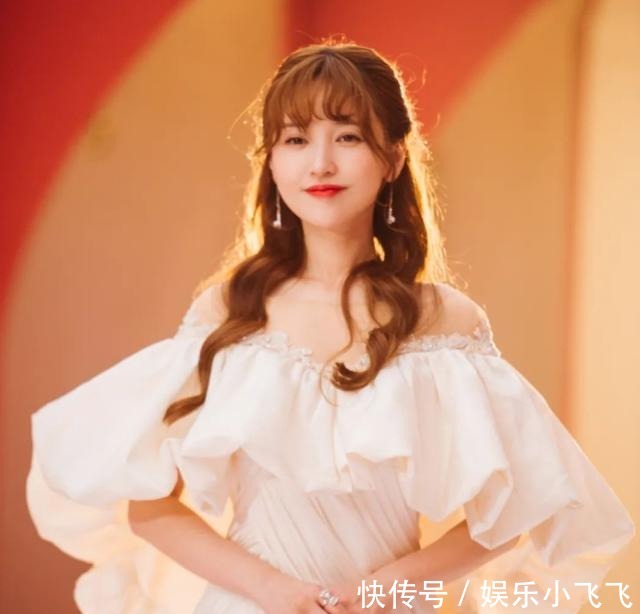 金莎|《浪姐》金莎虽然出现失误,但却不应该淘汰,应淘汰全程划水的她