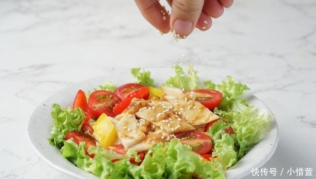 美味|杏鲍菇新吃法,少油低卡好美味,原来加了这味酱汁