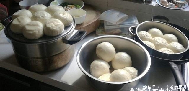 保鲜袋|保存馒头不要直接放冰箱,教你一招,放半个月也不发霉,不干硬