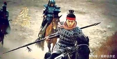 出战|他丢弃米肉不给士卒,踢球玩乐士卒挨饿,却6次出战斩获敌11万