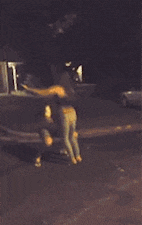 GIF|搞笑GIF:不是爱抽烟吗?来来来!