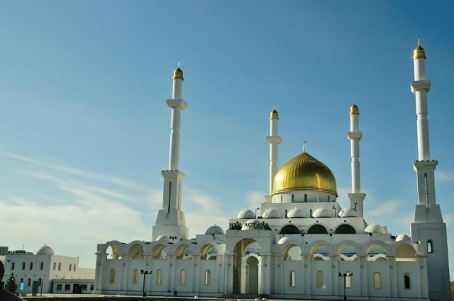  哈萨克斯坦|虎口夺食，俄罗斯吃了一次哑巴亏，白白损失几十万平方公里