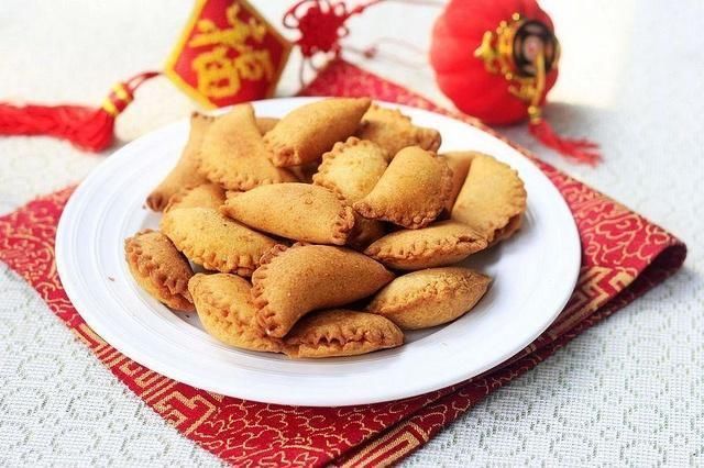 烤箱|家里有面粉一定要学做它,不用烤箱,咬一口又香又脆,孩子抢着吃