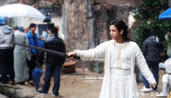 主角|金庸笔下4个被删除的角色,第四生下主角,第一因武功太强而被删