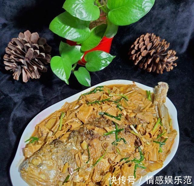 腐竹|腐竹烧黄花鱼,味道鲜美,十分下饭