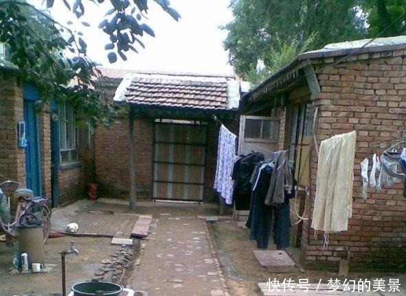  白菜汤|实拍传销内部人员的生活，男女睡在一起，每天都是白菜汤