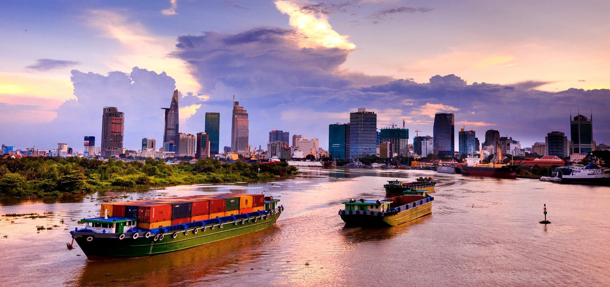  护照上盖|中国原藩属国：却占南海29个岛，如今因南海不愿在我国护照盖章