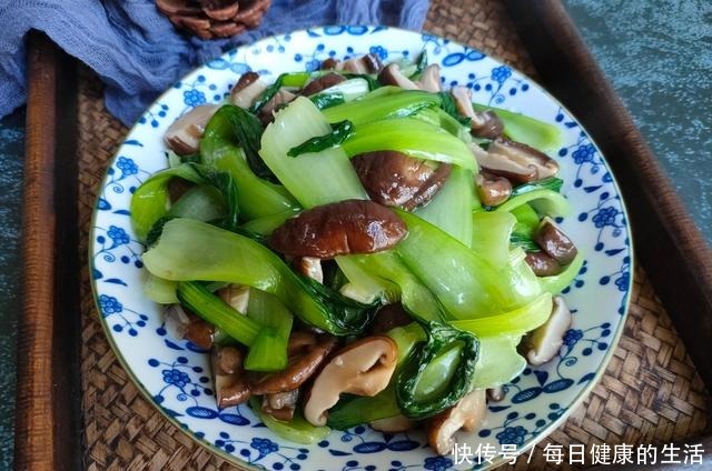 分享|秋季少吃肉多吃素,分享5道素菜做法,营养又健康,比吃肉还香