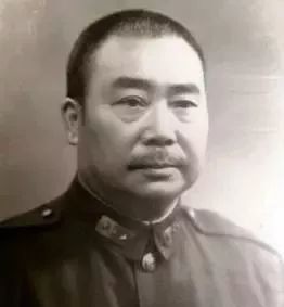  酣战|民国军阀多豪饮，酣战酒桌计中计