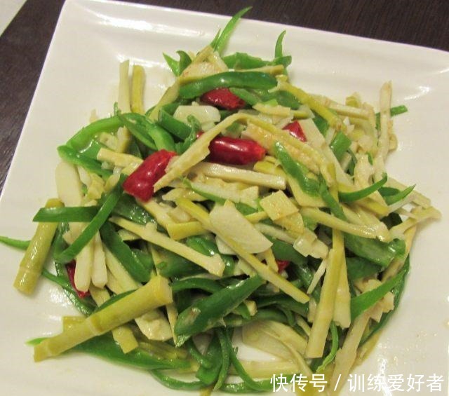 脆爽|青椒竹笋,清香鲜嫩,脆爽营养,味道十足好下饭
