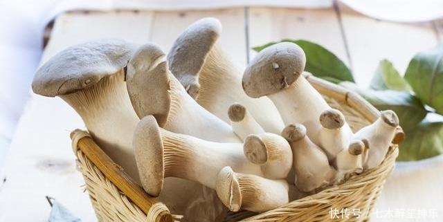  三伏天|三伏天，家里再穷也得吃这菜，美味营养不长肉，还没上桌就抢光了