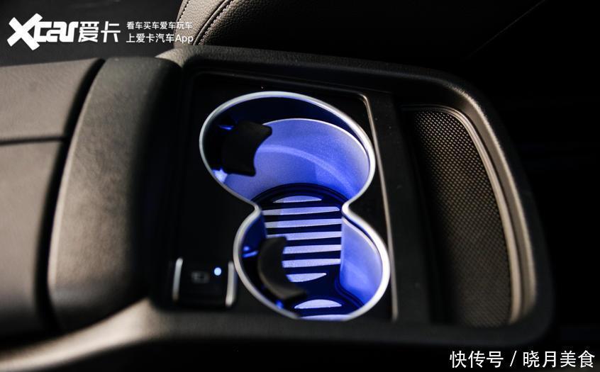 前包围|全系9AT+空悬再战埃尔法！试驾奔驰V级