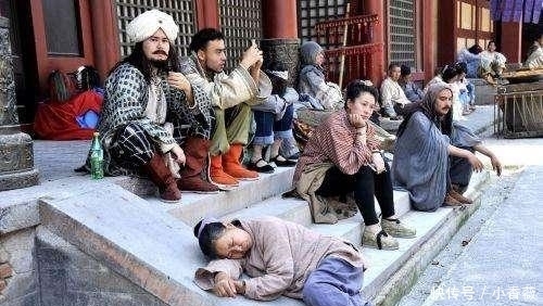 影视拍摄|横店20万临时演员现状:光棍的世界,懒汉的天堂,疯子的乐园