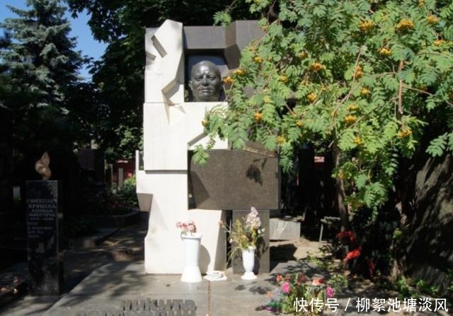 安德罗波夫|永远不能埋进列宁墓的2位苏联领导人,一个不让进,一个不敢进