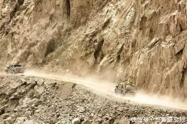 自驾|憋疯了!15条醉美新疆自驾线,正适合七八月挑一条出发!