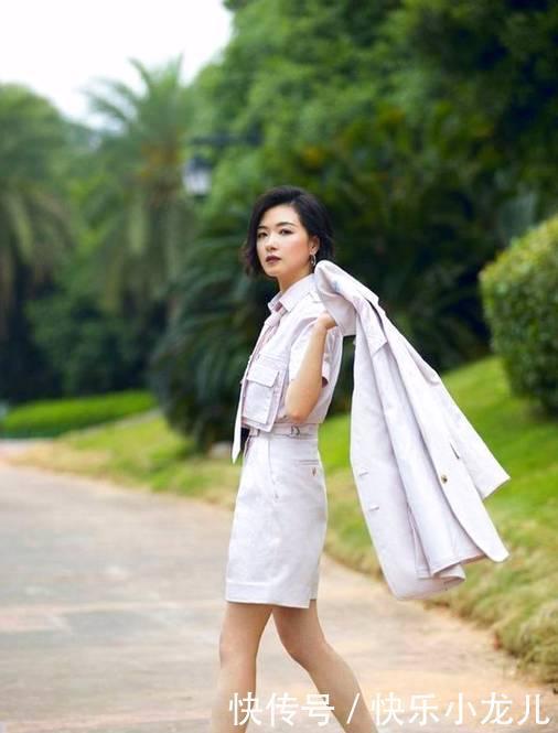 开衫|美女简洁的开衫搭配打底裤,配置的不一样,时尚又靓丽!