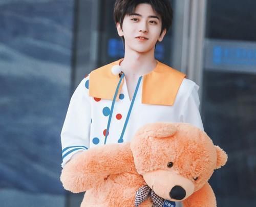 票数|C位出道票数悬殊有多大希林25亿,看到李汶翰开玩笑呢