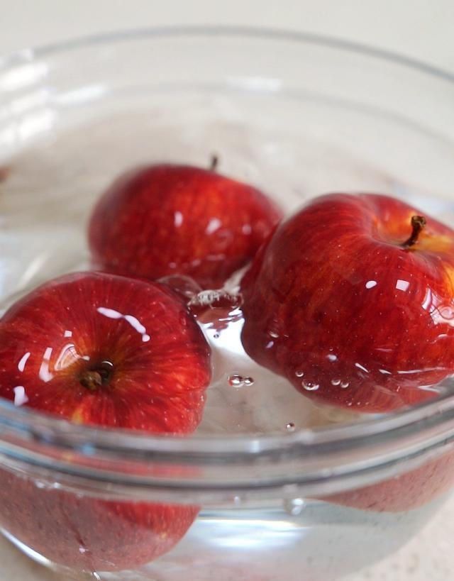 做出|两个苹果加点面粉,就能做出蓬松暄软的大发糕,不用揉面不用整形