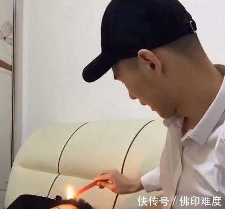老婆|男子直播用蜡烛烫老婆的脸，结果好惨啊！