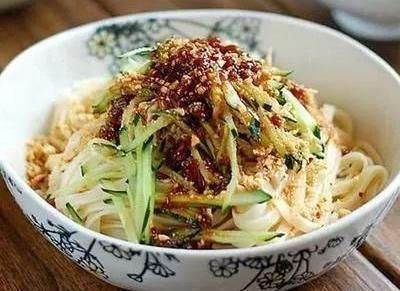 酸菜|精选美食肉丝酸菜粉丝,广式豉油皇炒面,凉拌果仁菠菜,鸡丝打卤面