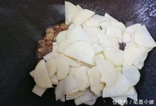  碱性|它是天然“碱性食物”，常吃口臭没了，腰肢细了，皮肤也变嫩了