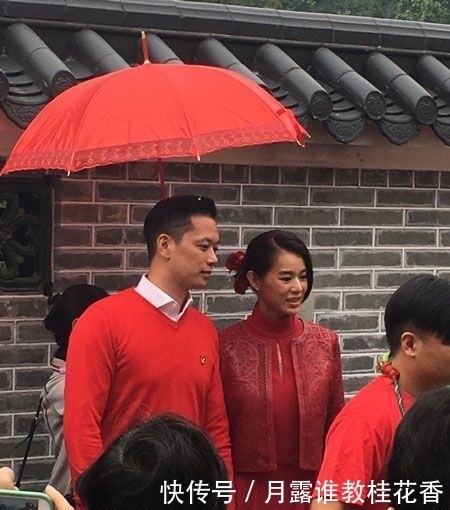 接地|应采儿与胡杏儿的乡下传统结婚仪式,你认为谁更接地气?