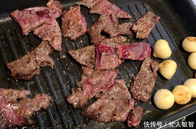 超过|这才是香格里拉松茸之王,每根都超过17厘米,黄油香煎太完美了