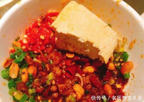 去吃火锅|海底捞花式网红新吃法,火锅吃出高大上,网友这不是浪费钱吗