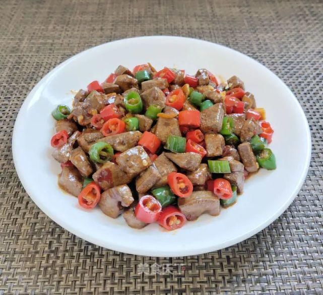 豆瓣酱|不会炒猪肝的，一定要像这样炒鲜香滑嫩，非常好吃，超级下饭哦
