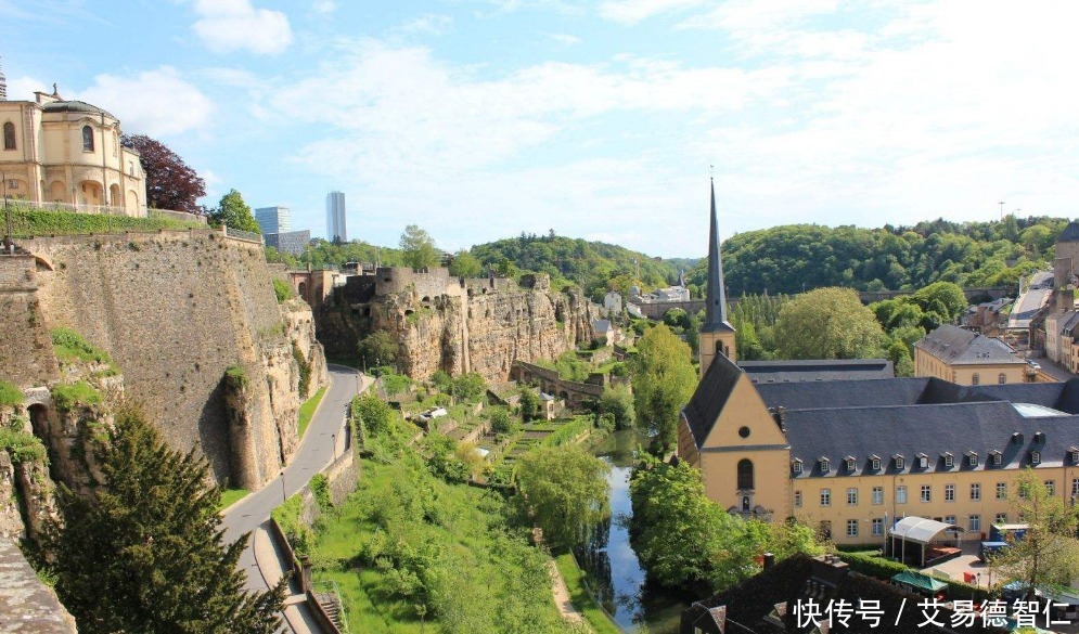 小国|世界经济最发达欧洲小国，过去被大国欺负，现在“收拾”周边大国